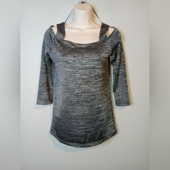Harve Bernard Gray  Cold Shoulder Top - Picture 2 of 6